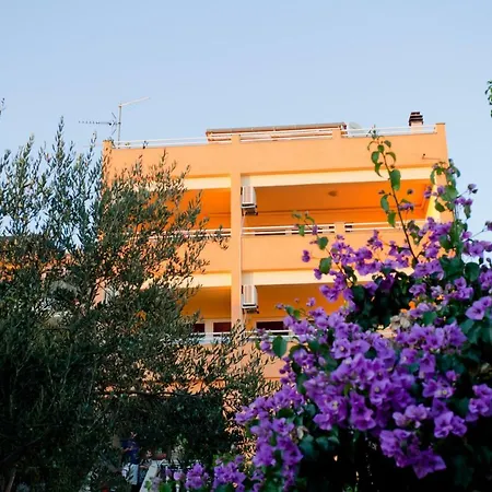 Apartamento Andric Pakoštane